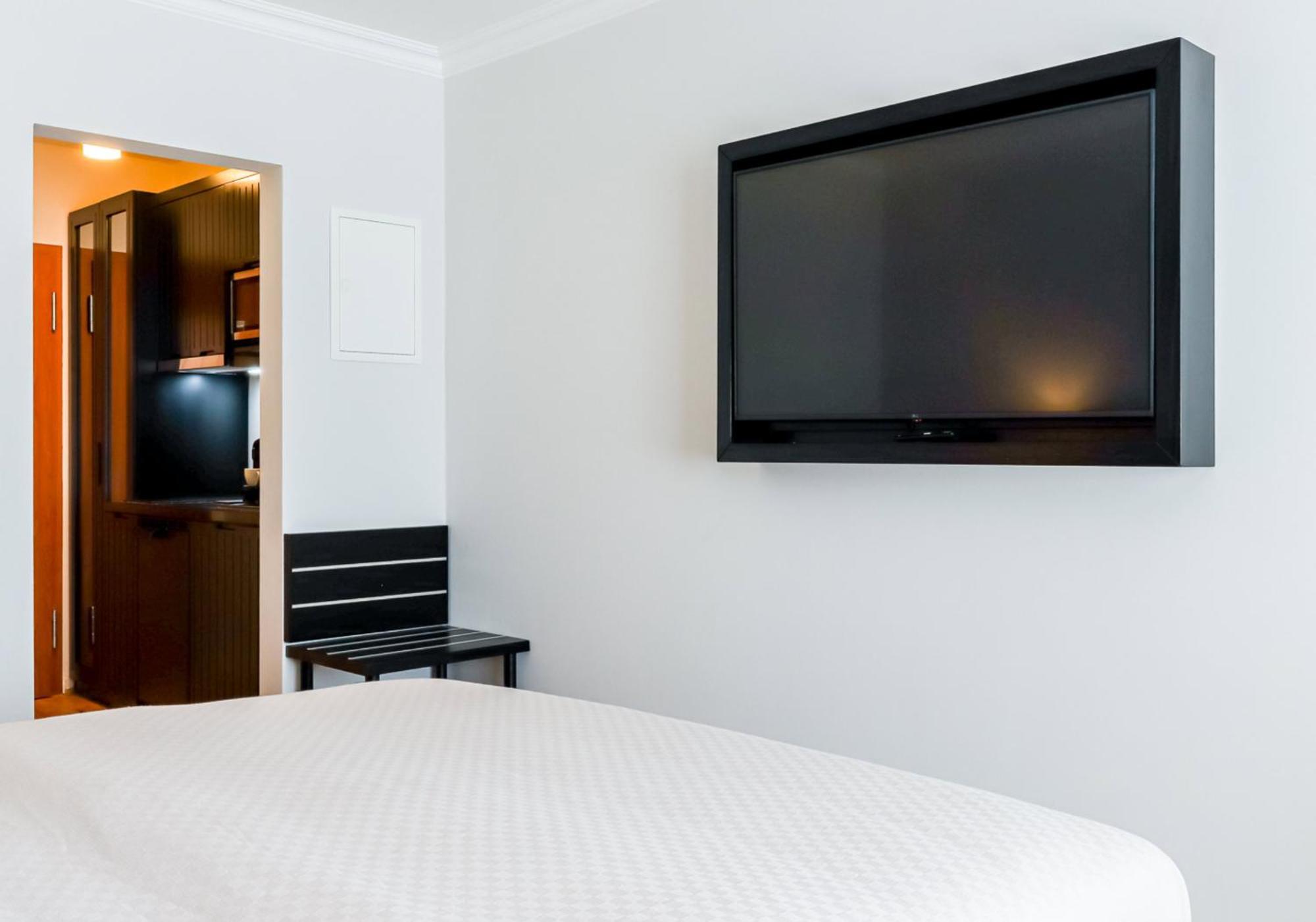 Moderne 1 Zimmer Ferienwohnung Mit Sonnenterrasse Und Parkplatz, In Ruhiger Lage, Nur Wenige Gehminuten Zum Ostsee Sandstrand Шарбойц Екстер'єр фото